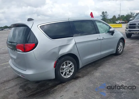 2023 Chrysler Voyager Lx из США, поврежденный, VIN 2C4RC1CG9PR525927